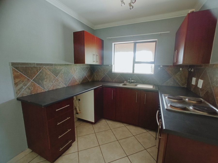 2 Bedroom Property for Sale in Potchefstroom North West